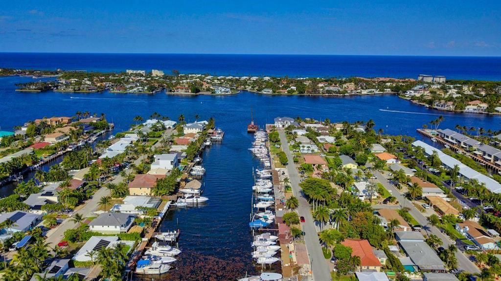 Photo of 622 S South Road, Boynton Beach, FL 33435 (MLS # R10721550)