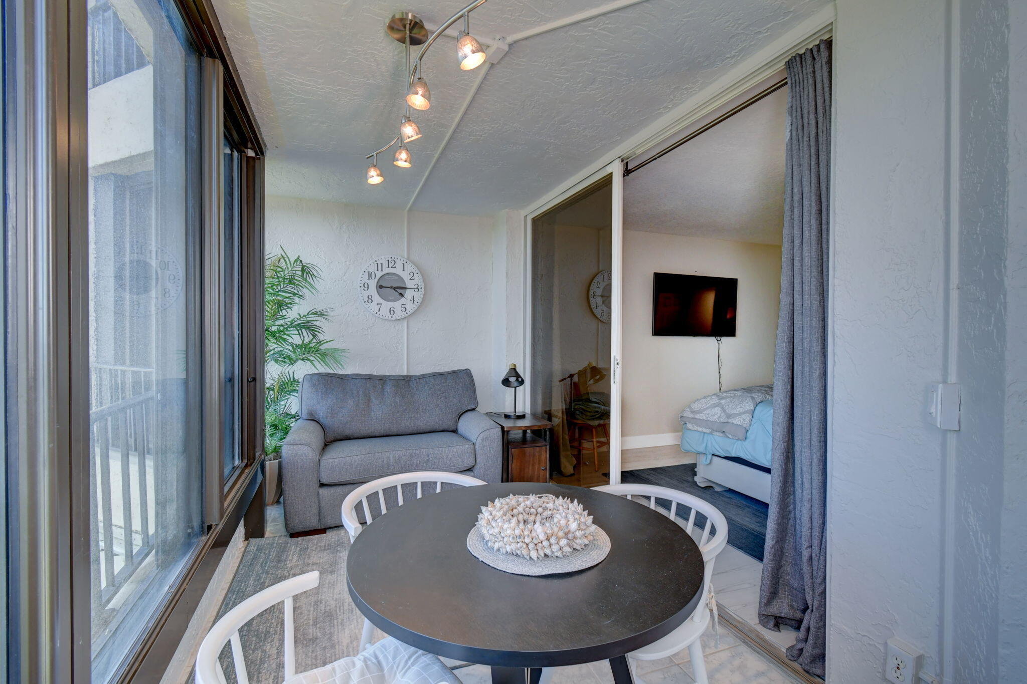 SEASCAPE II CONDOMINIUM - Residential