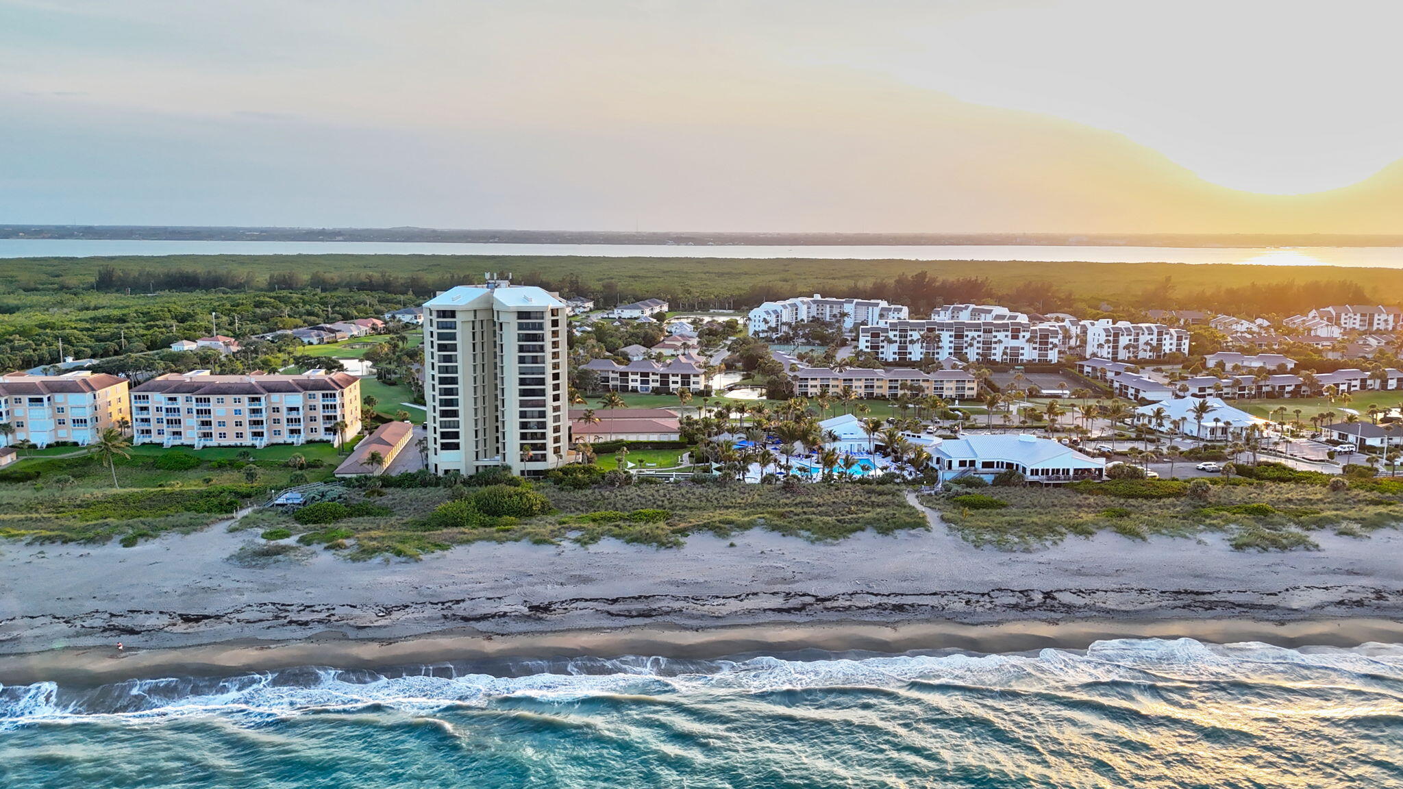 SEASCAPE II CONDOMINIUM - Residential