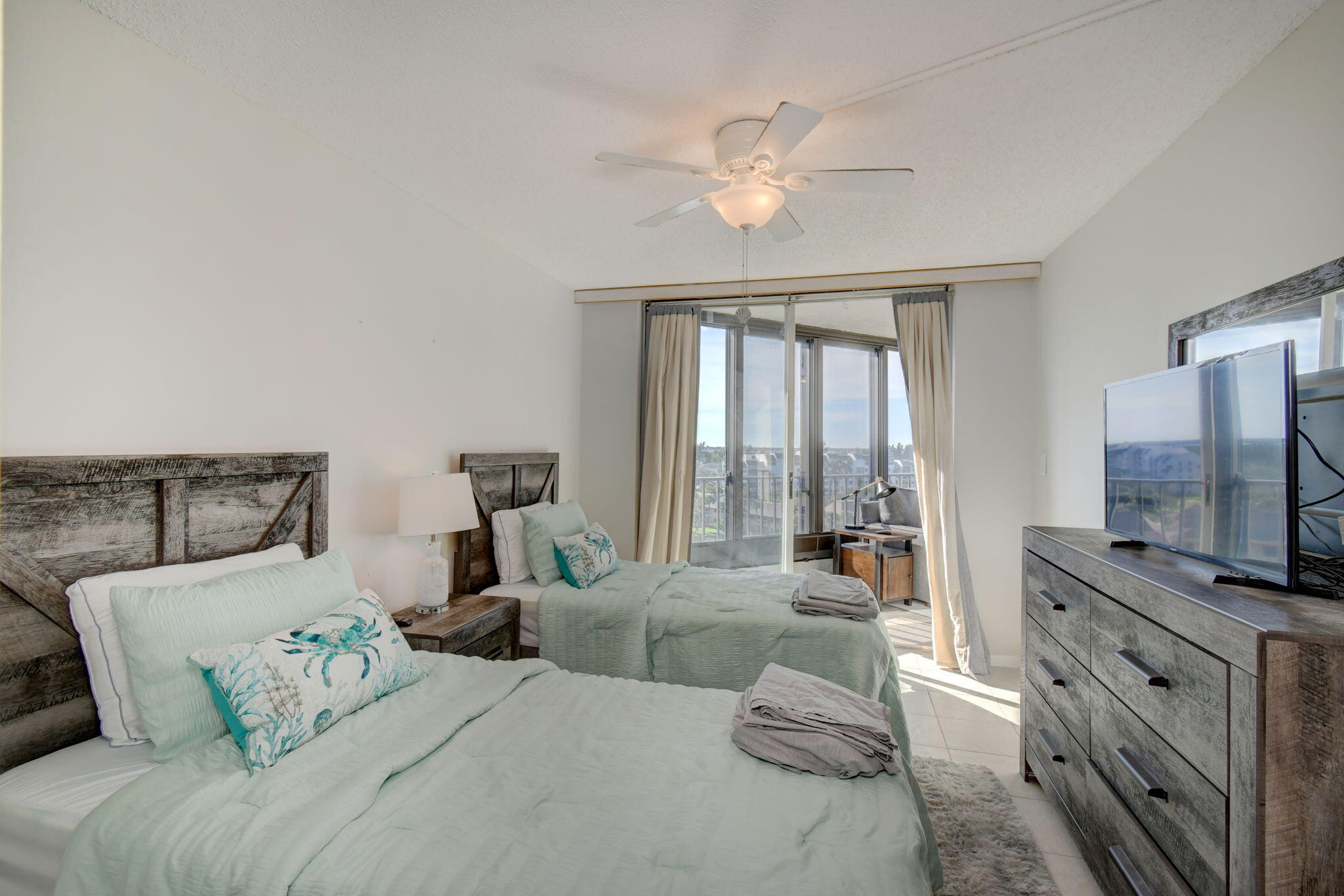 SEASCAPE II CONDOMINIUM - Residential