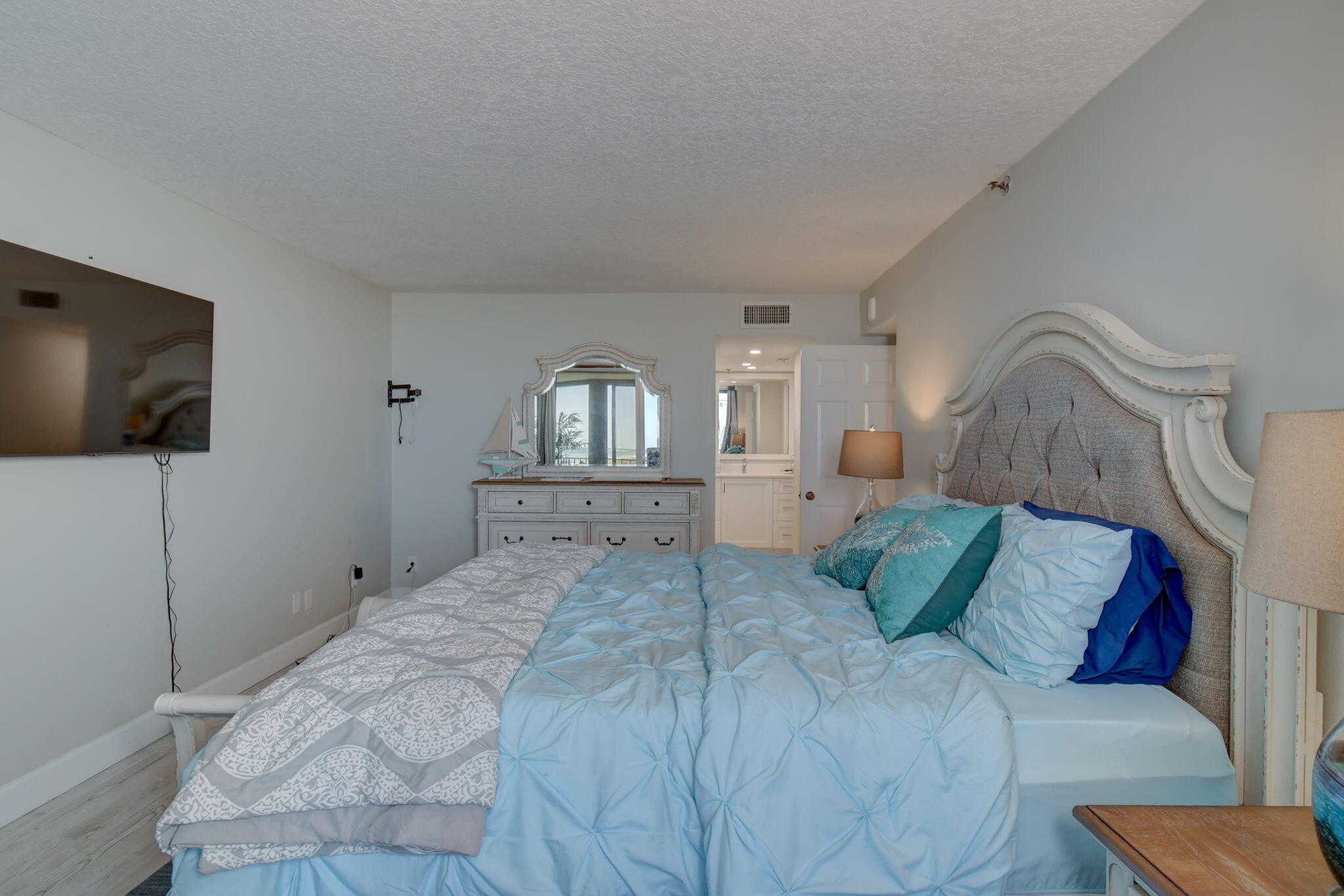 SEASCAPE II CONDOMINIUM - Residential