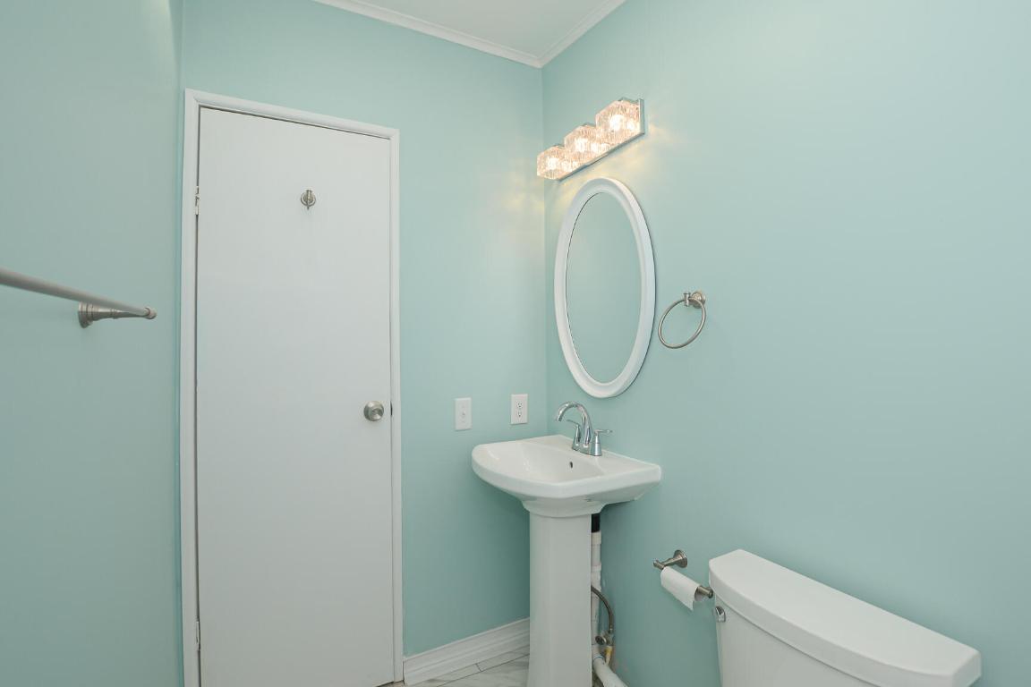 TROPICAL ISLES - Residential