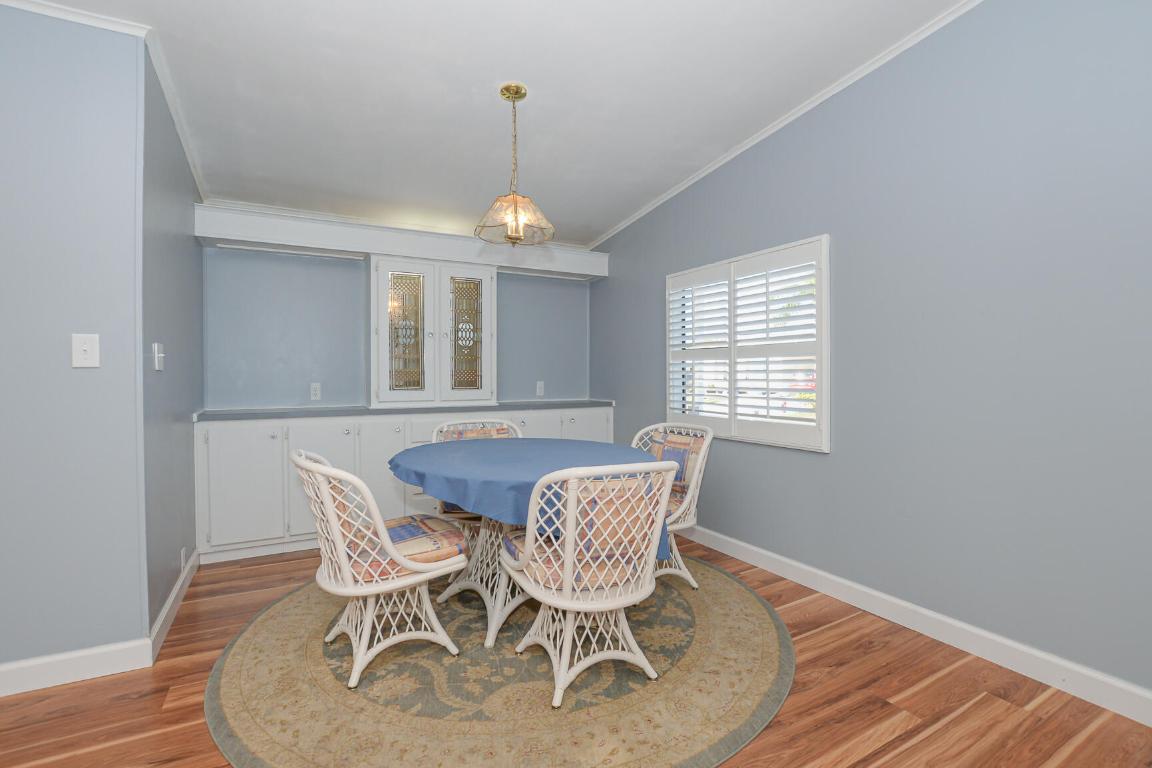 TROPICAL ISLES - Residential