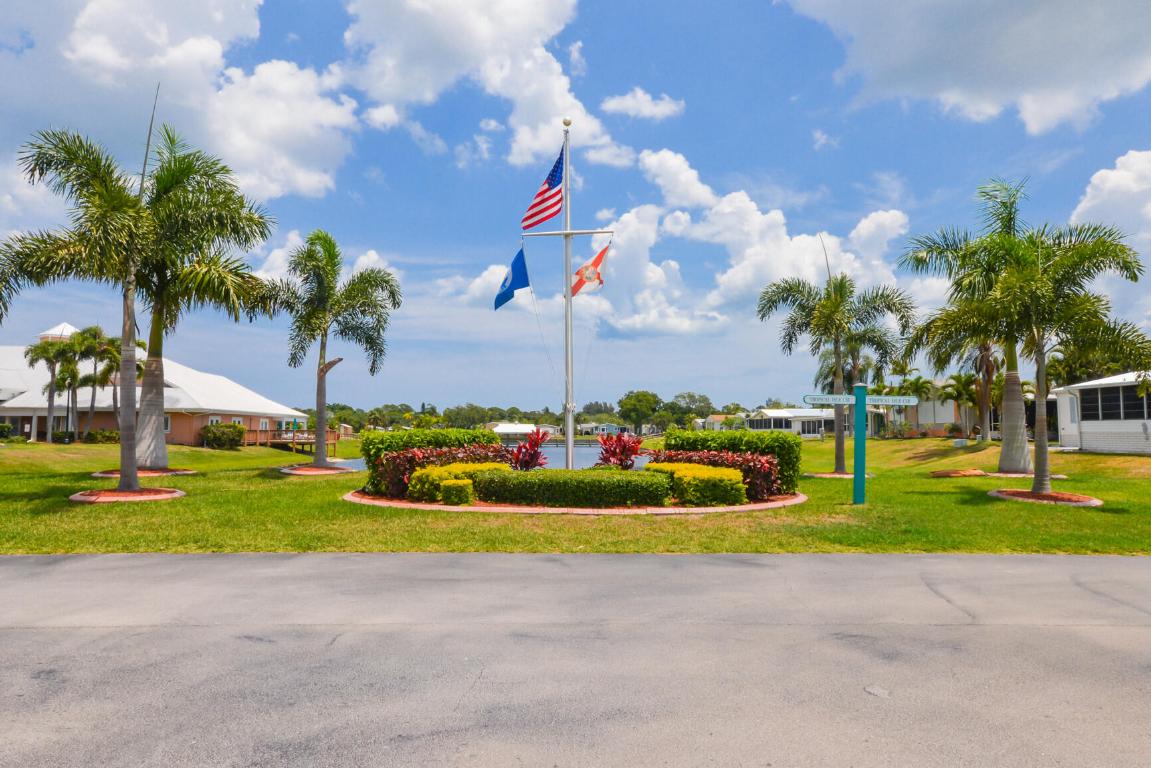 TROPICAL ISLES - Residential