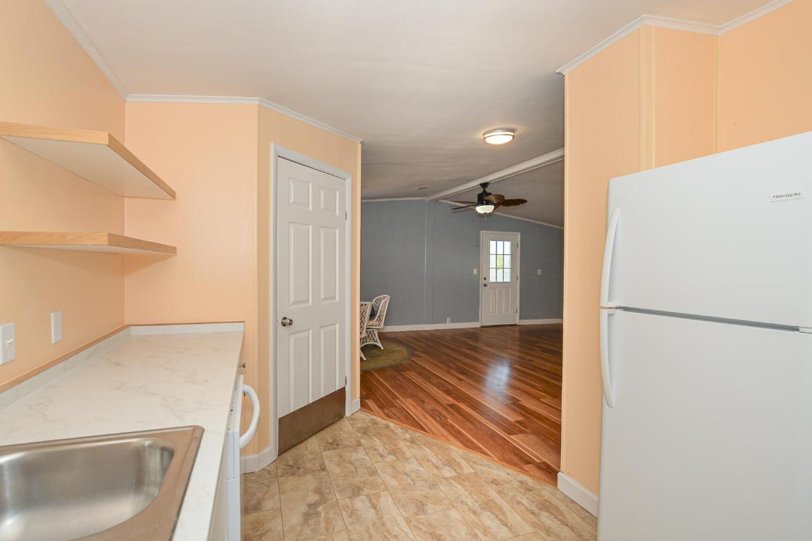 TROPICAL ISLES - Residential