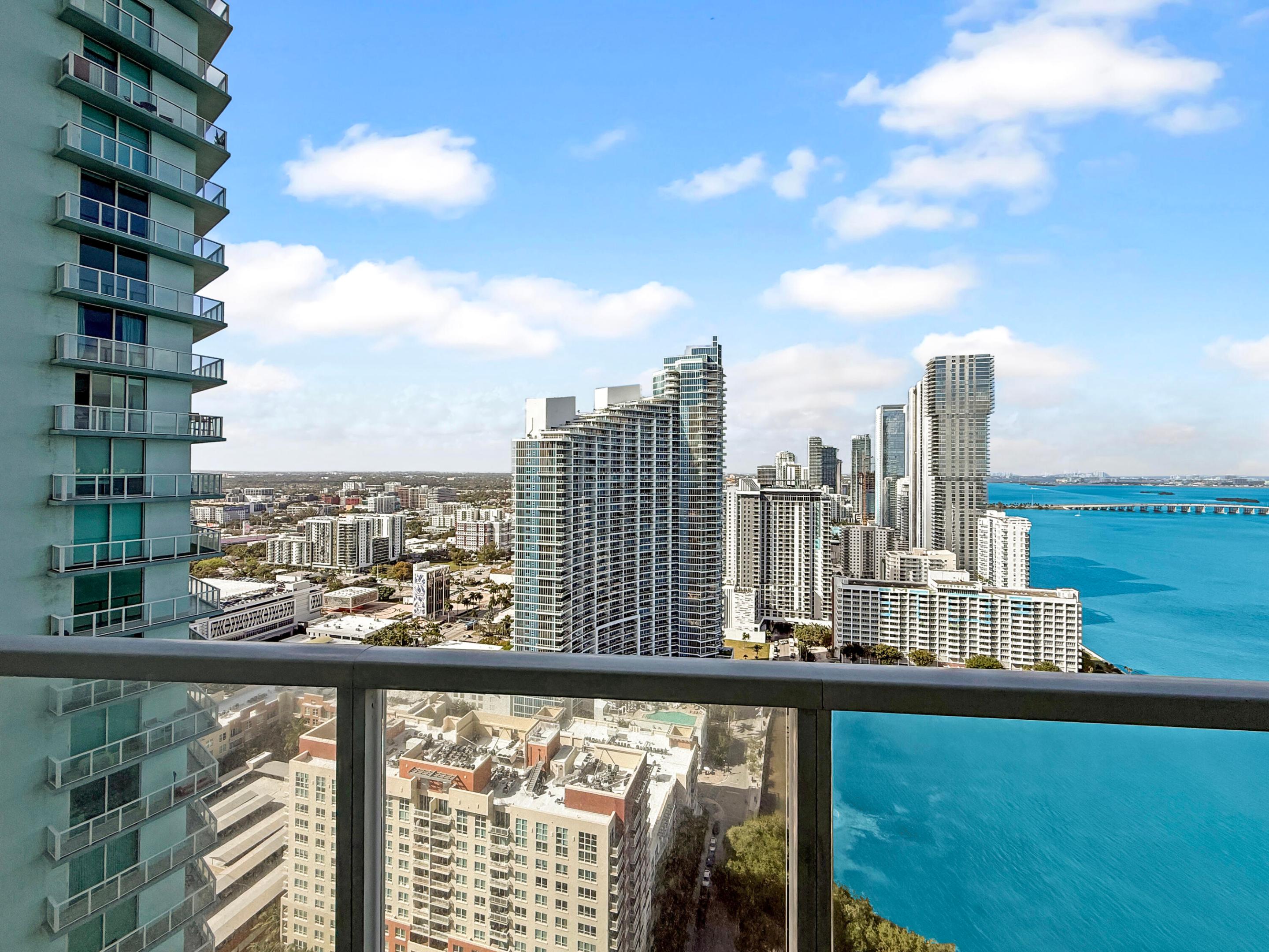 QUANTUM ON THE BAY CONDO NO 1 - Residential Lease