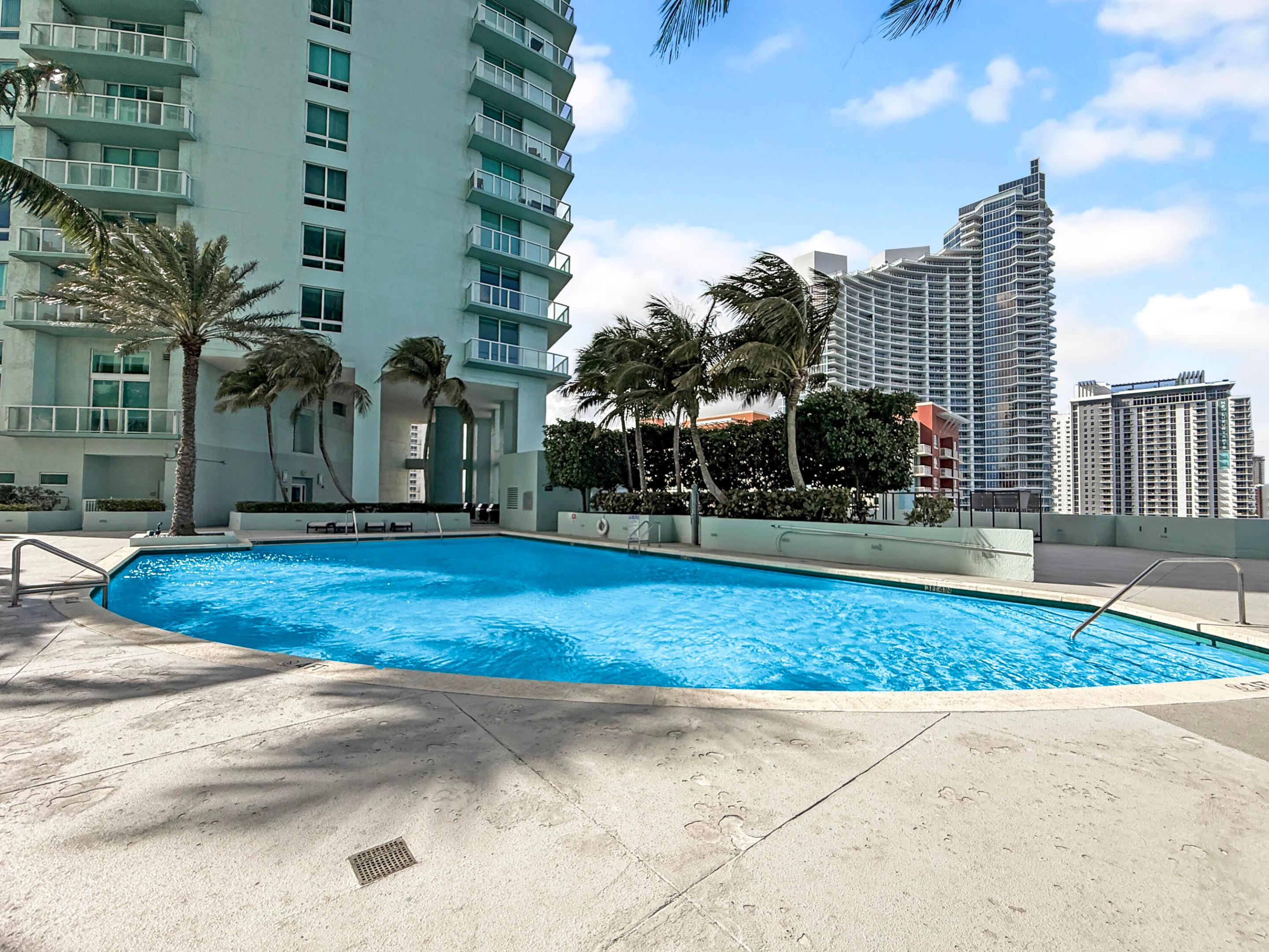 QUANTUM ON THE BAY CONDO NO 1 - Residential Lease