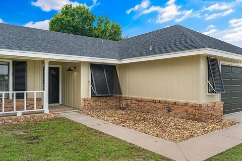 5400 Paleo Pines Circle, Fort Pierce, FL MLS: R11004429