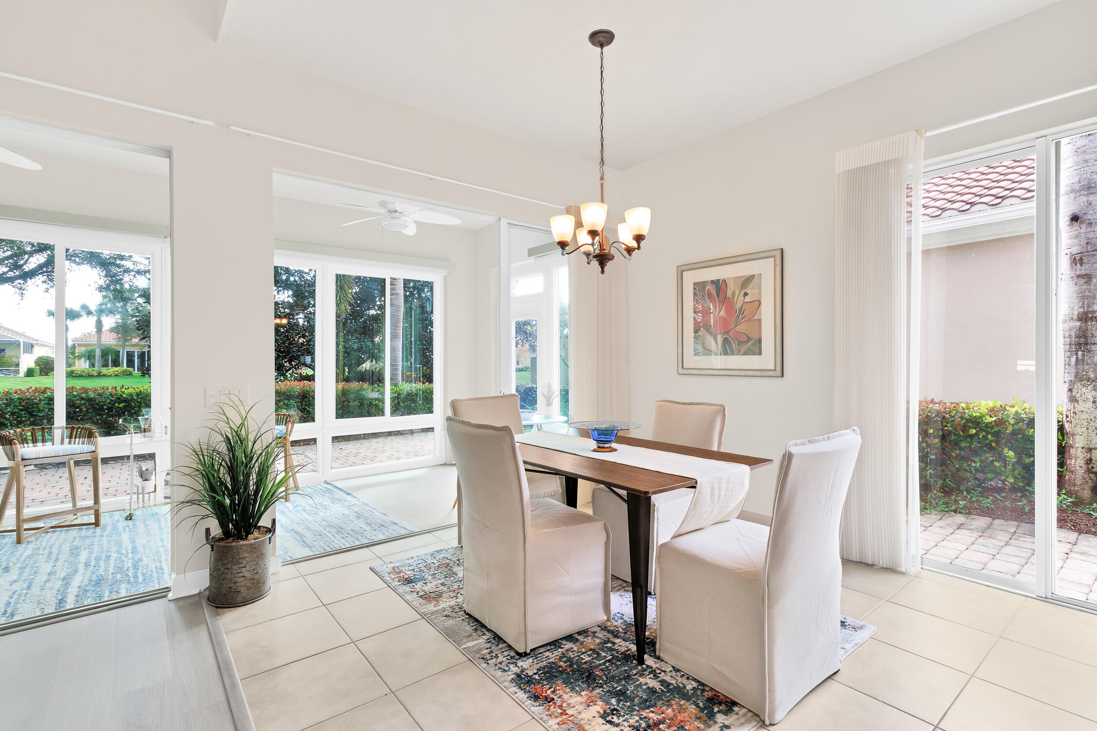 5194 Eleuthra Circle