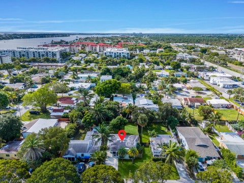 Tiny photo for 128 E Central Boulevard, Lantana, FL 33462 (MLS # B26089628)
