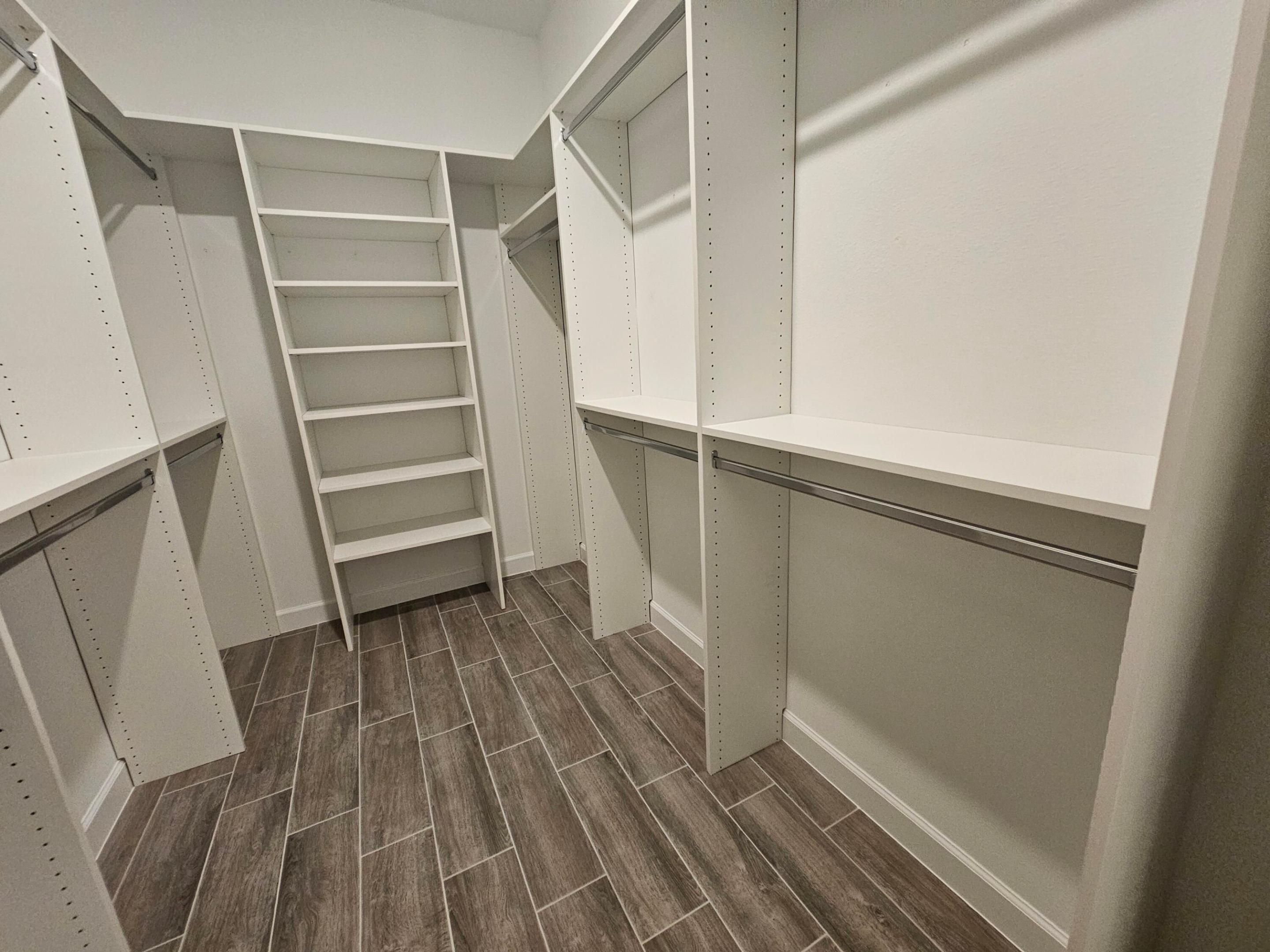 ARDEN PUD POD D NORTHWEST - Residential Lease