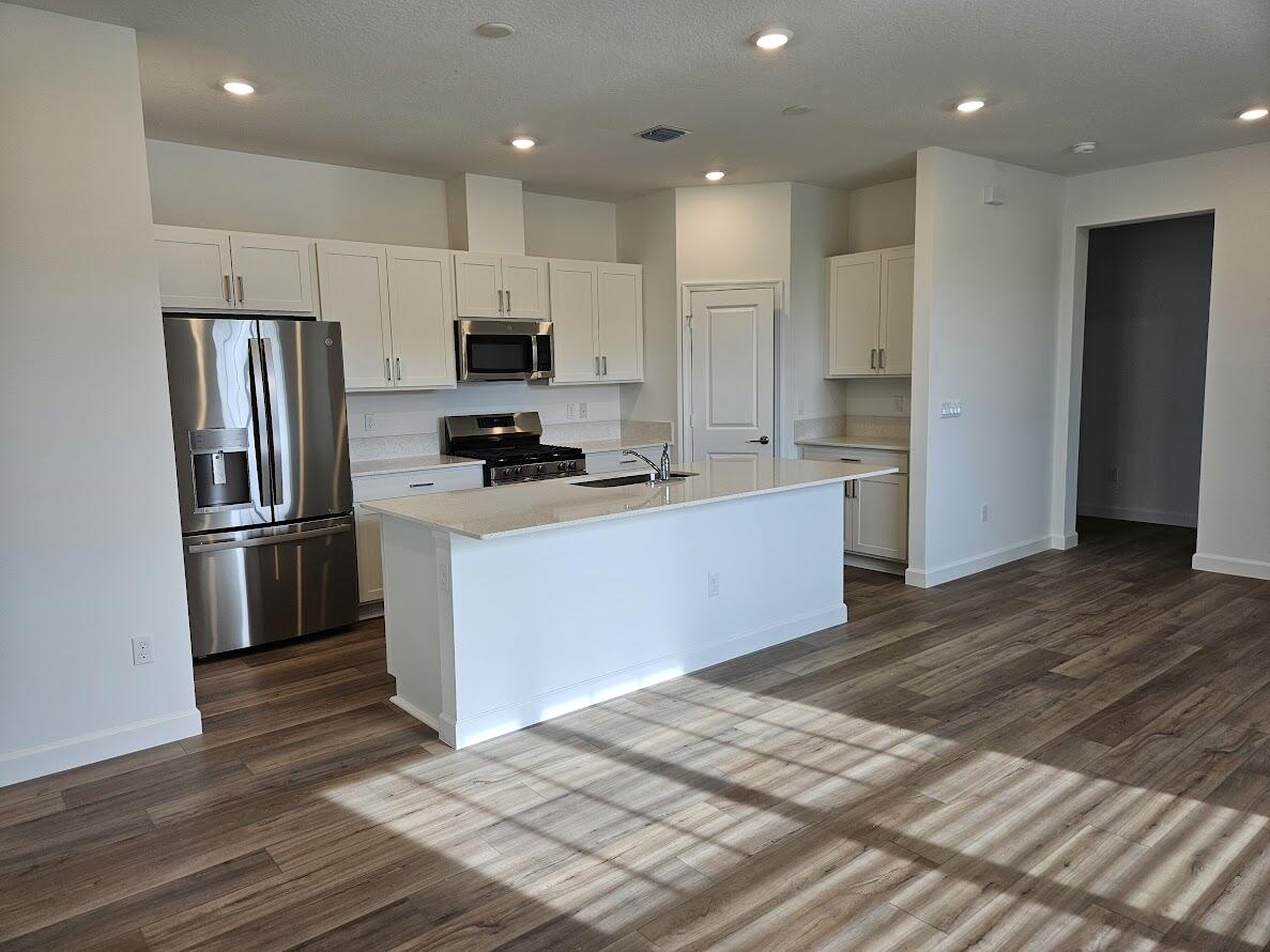 ARDEN PUD POD D NORTHWEST - Residential Lease