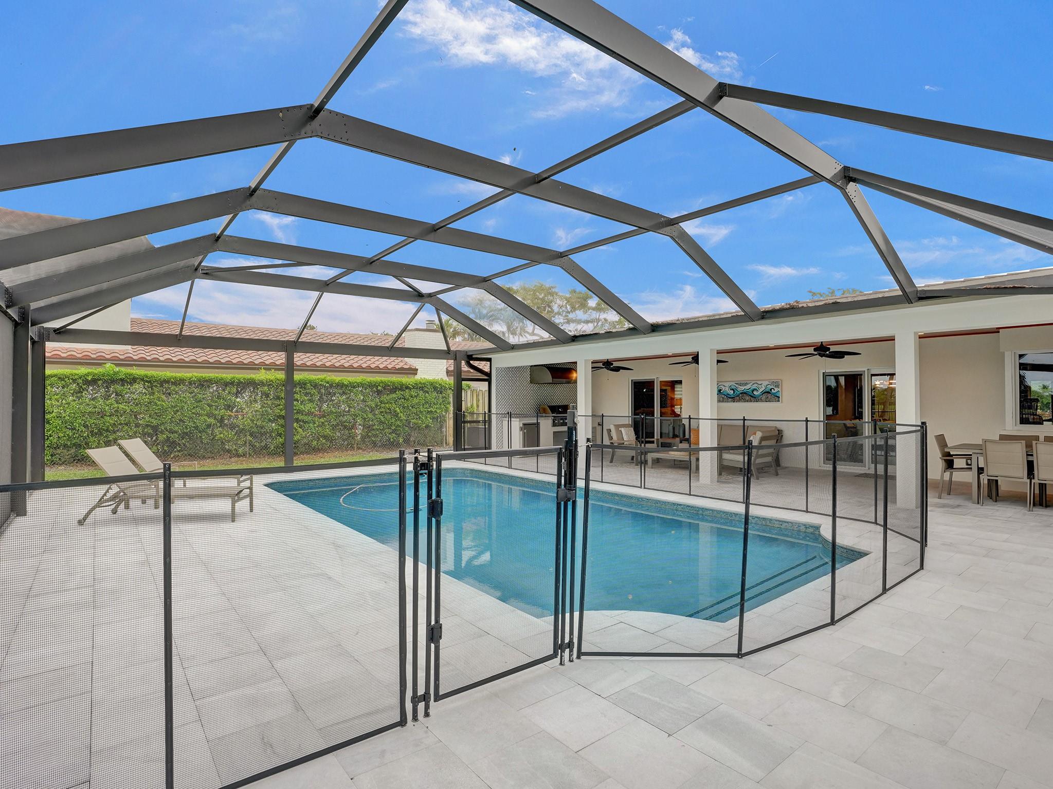 CORAL RIDGE COUNTRY CLUB - Residential