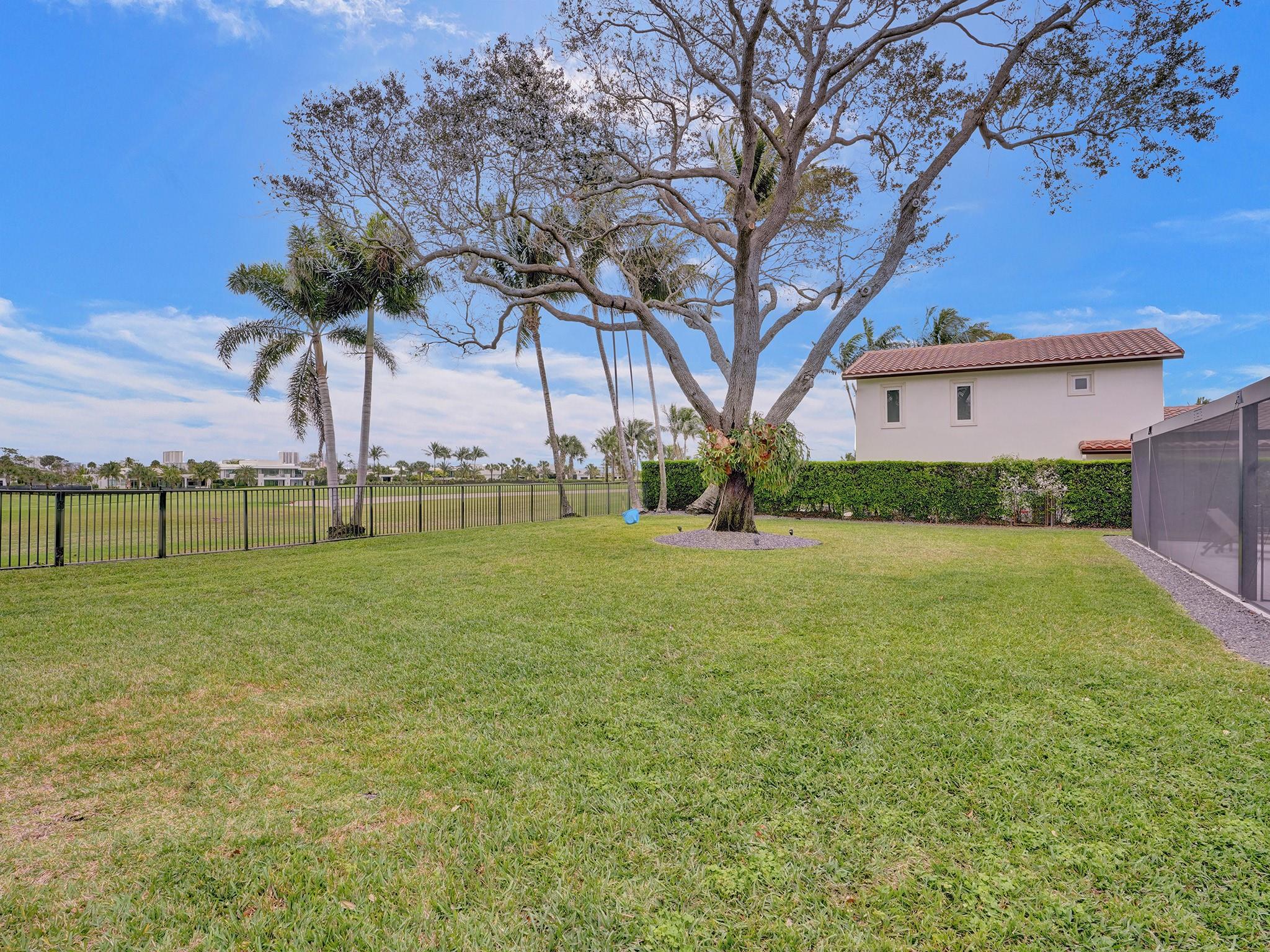 CORAL RIDGE COUNTRY CLUB - Residential