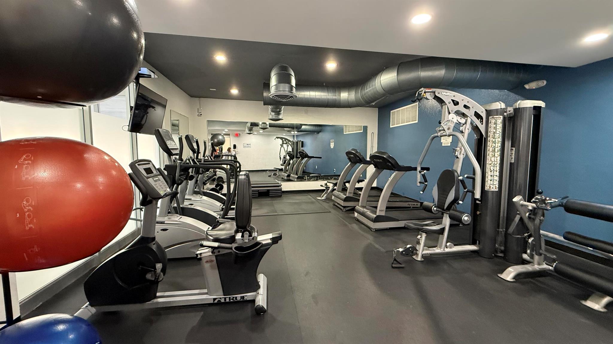 OCEAN VIEW TOWERS CONDO - Residential Lease