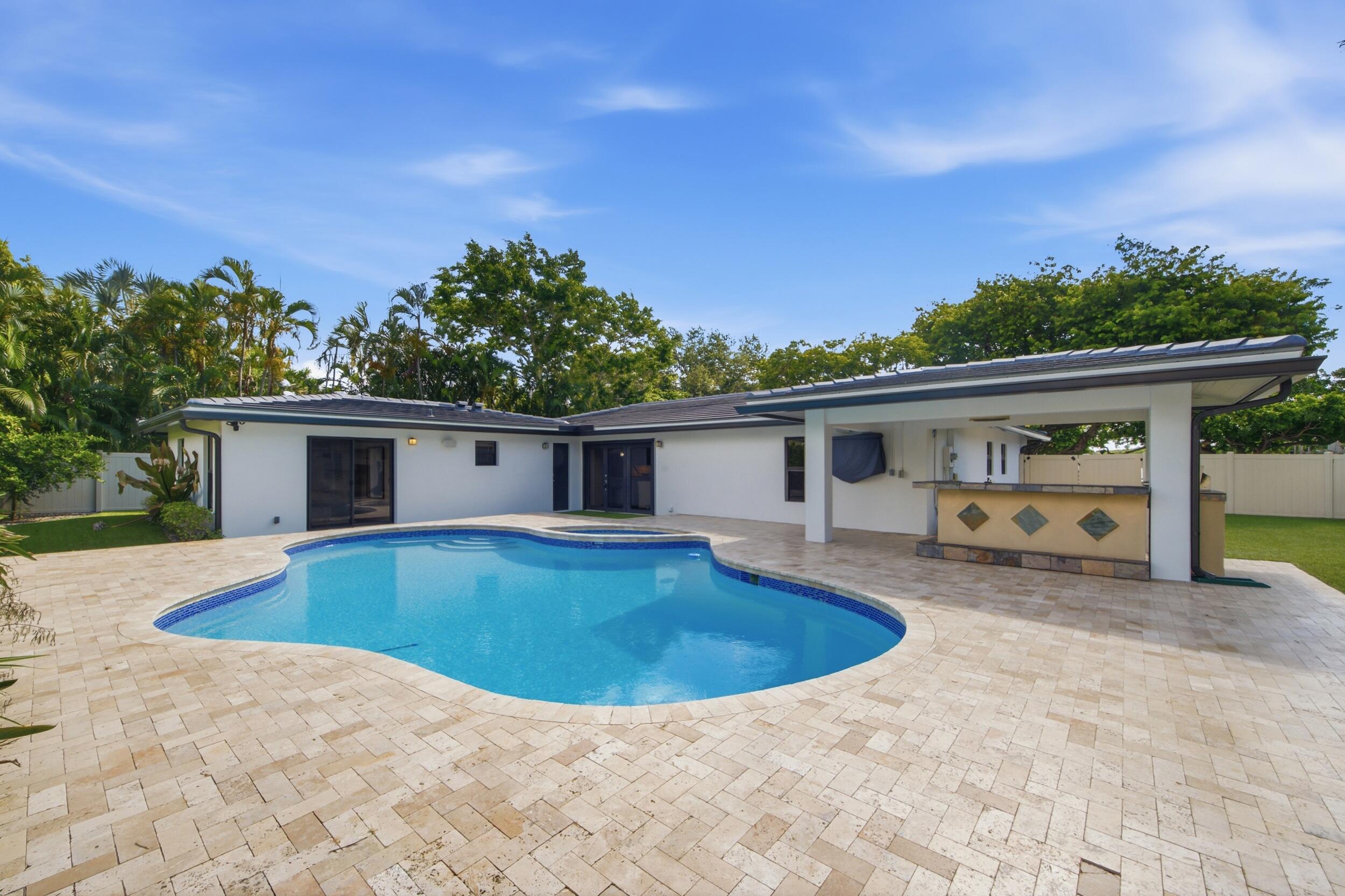 1619 Bayview Drive