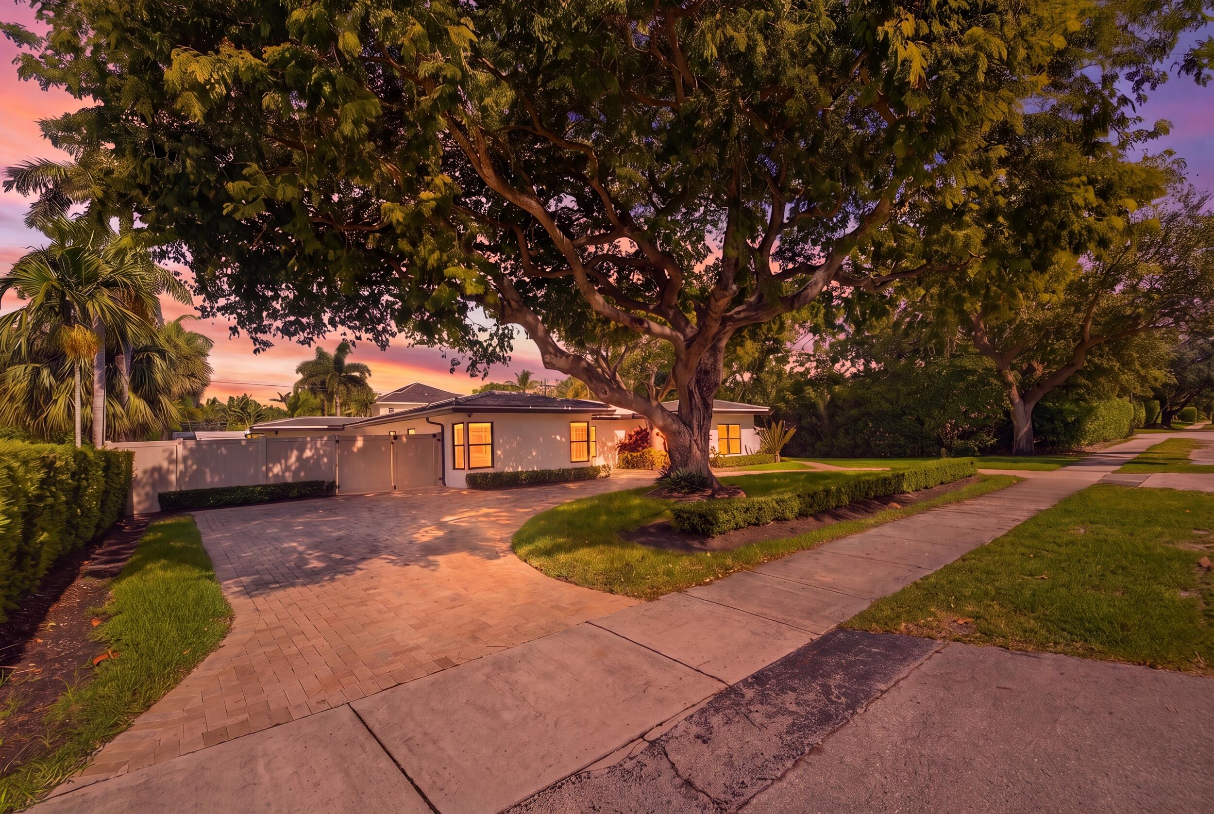 1619 Bayview Drive, Fort Lauderdale FL 33305