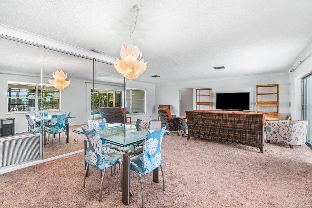 BOCA RATON SQUARE - Residential Lease