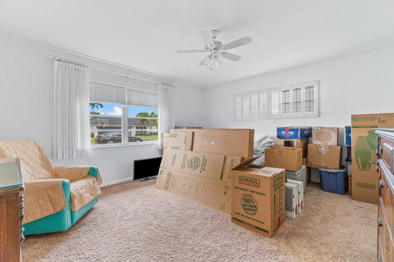 BOCA RATON SQUARE - Residential Lease