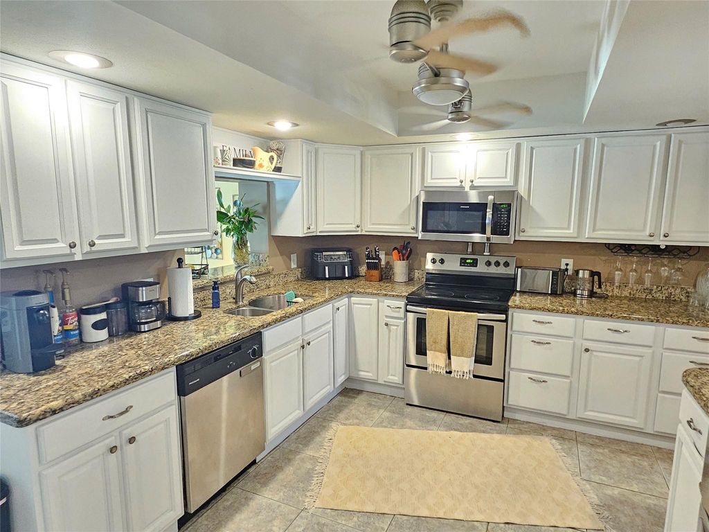 Photo of 6013 Tangelo Drive, Fort Pierce, FL 34982 (MLS # F10439231)