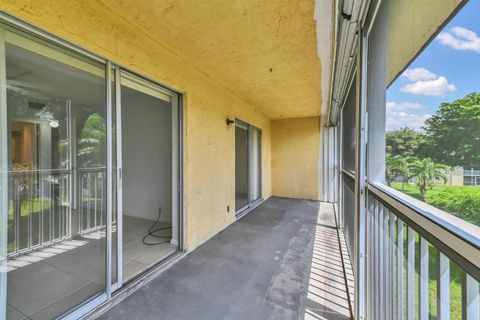 700 Village Green Court 314 Lake Worth FL 33461