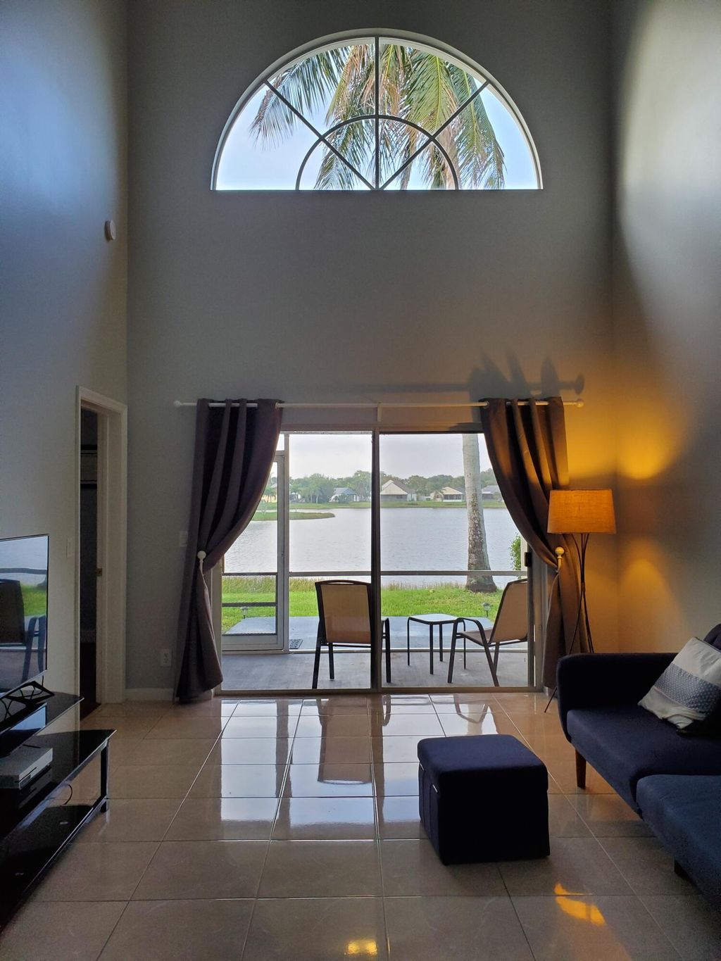 Photo of 40 Desford Lane, Boynton Beach, FL 33426 (MLS # R10987654)