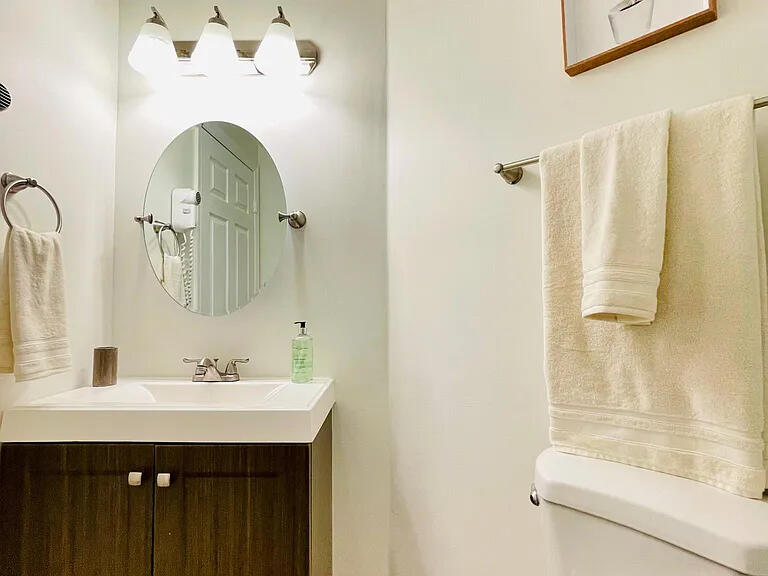 GOLF VILLAS II CONDOMINIUM - Residential Lease