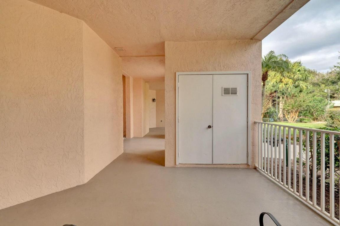 GOLF VILLAS II CONDOMINIUM - Residential Lease