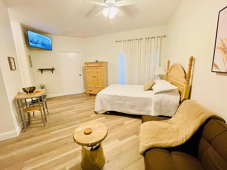 GOLF VILLAS II CONDOMINIUM - Residential Lease