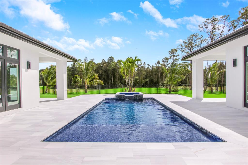 STONEWAL ESTATES - Residential