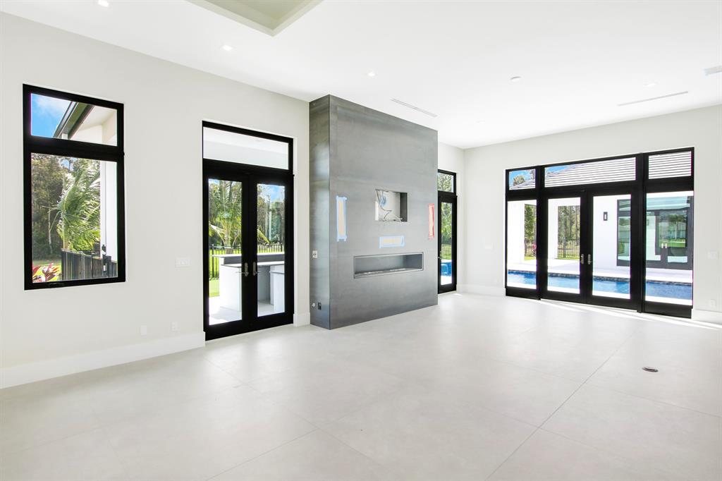 STONEWAL ESTATES - Residential