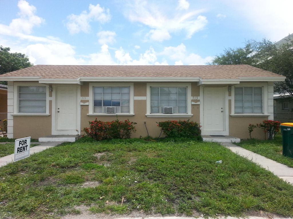 Photo of 715 S J Street, Lake Worth Beach, FL 33460 (MLS # R11163158)