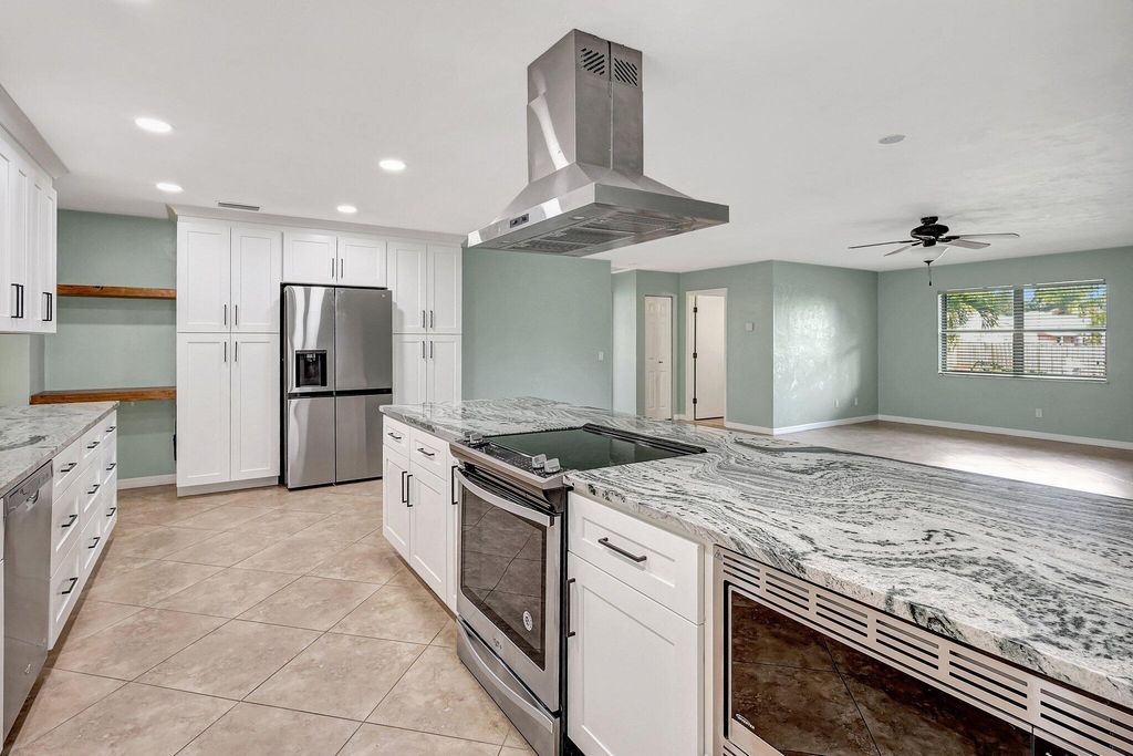 Photo of 3025 SE Bamboo Street, Stuart, FL 34997 (MLS # R10986905)