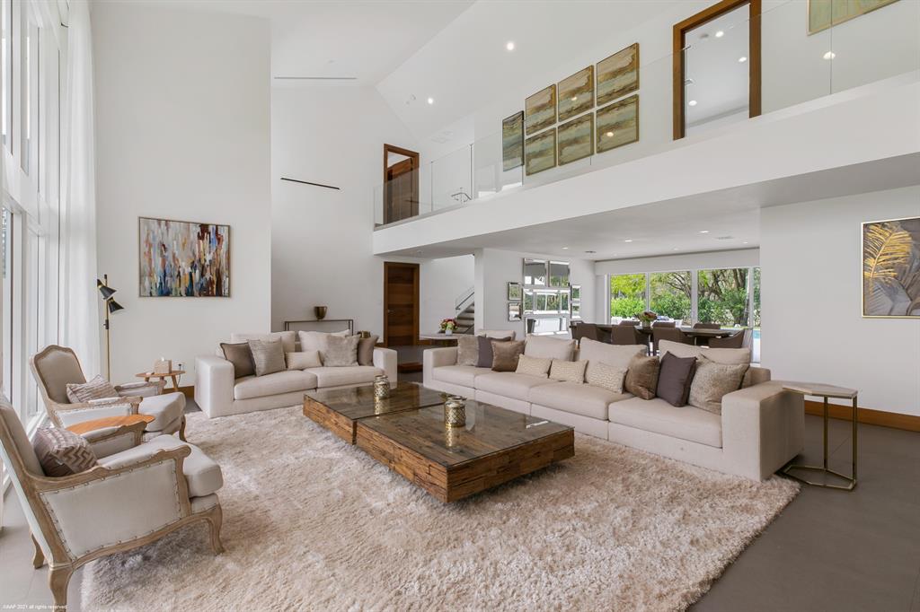 PALM BEACH POINT - Residential