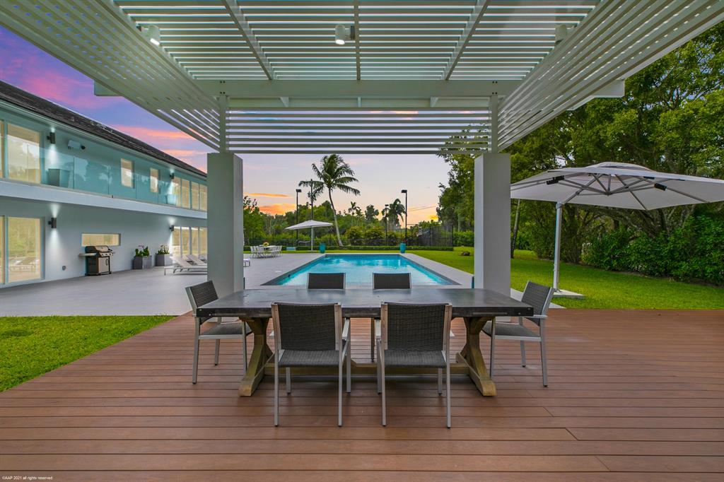 PALM BEACH POINT - Residential