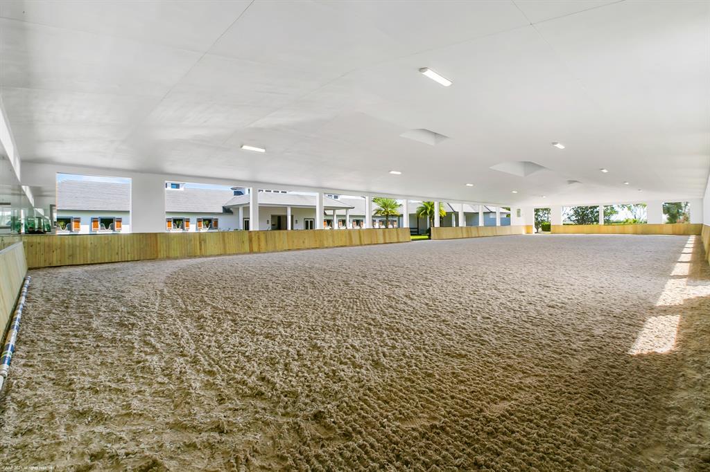 PALM BEACH POINT - Residential