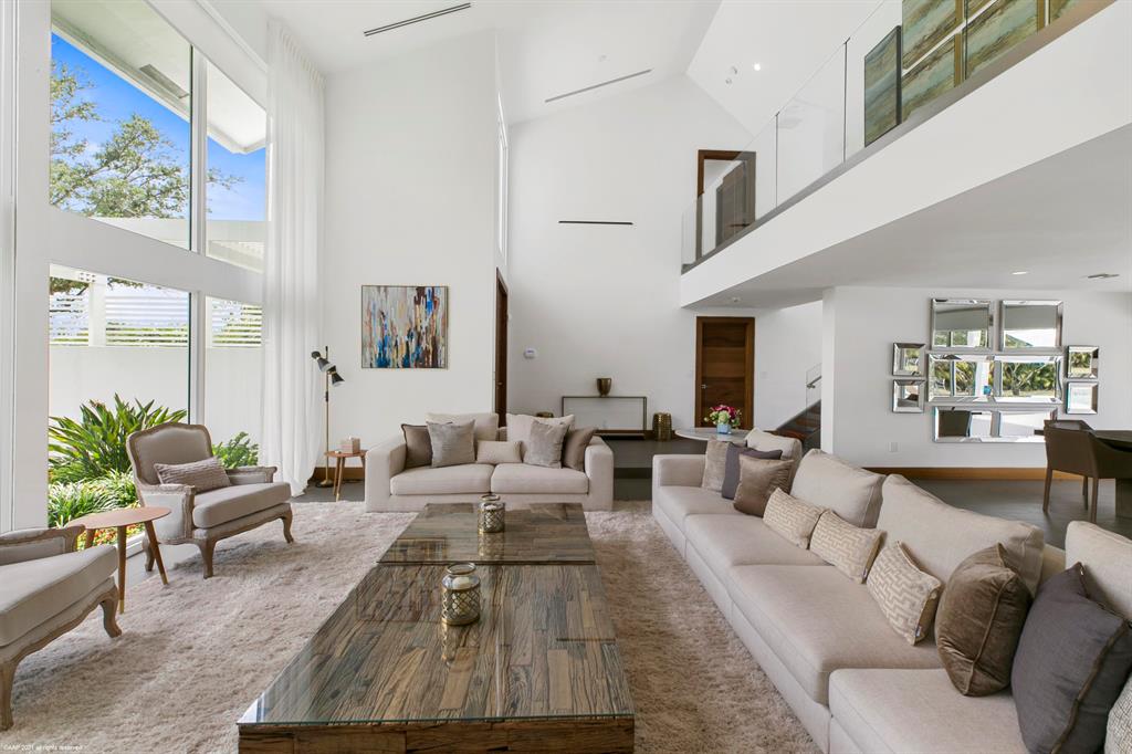 PALM BEACH POINT - Residential