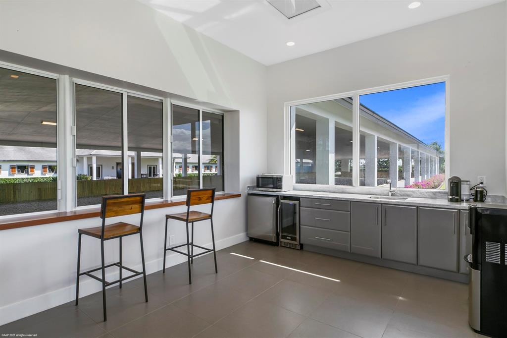 PALM BEACH POINT - Residential