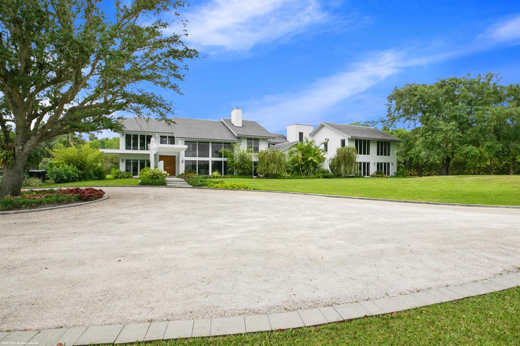 PALM BEACH POINT - Residential