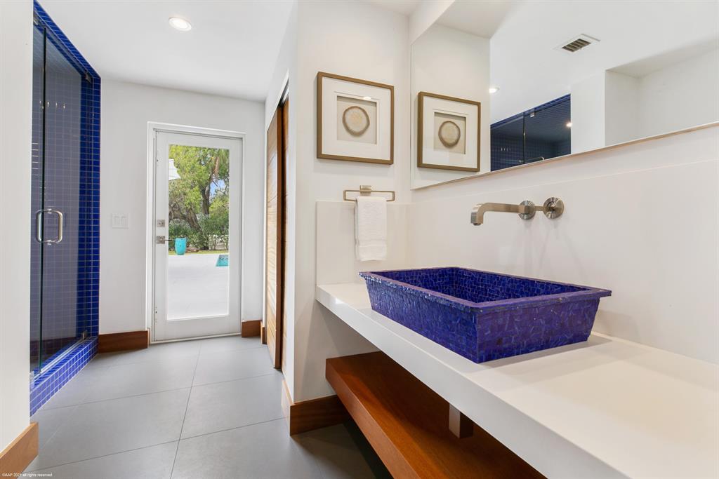 PALM BEACH POINT - Residential