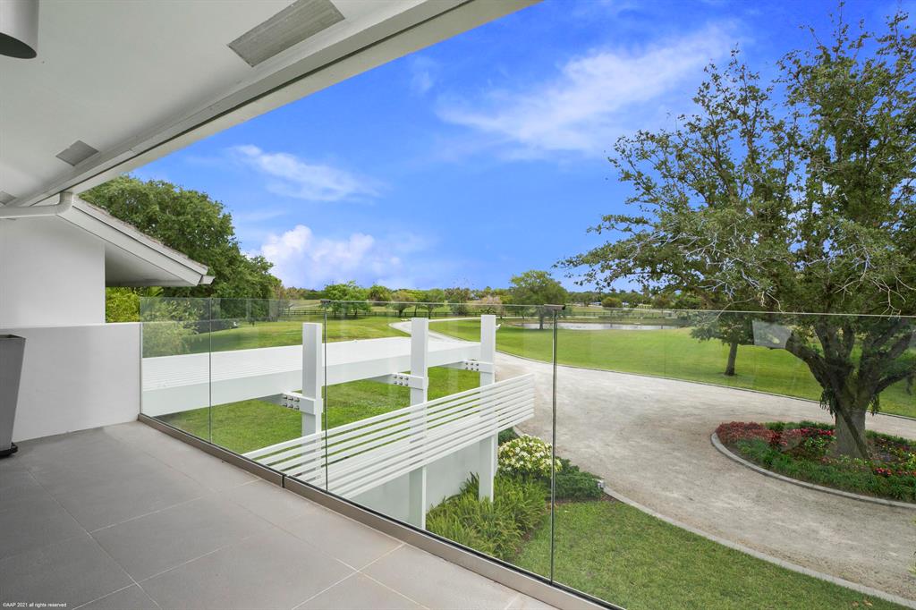 PALM BEACH POINT - Residential