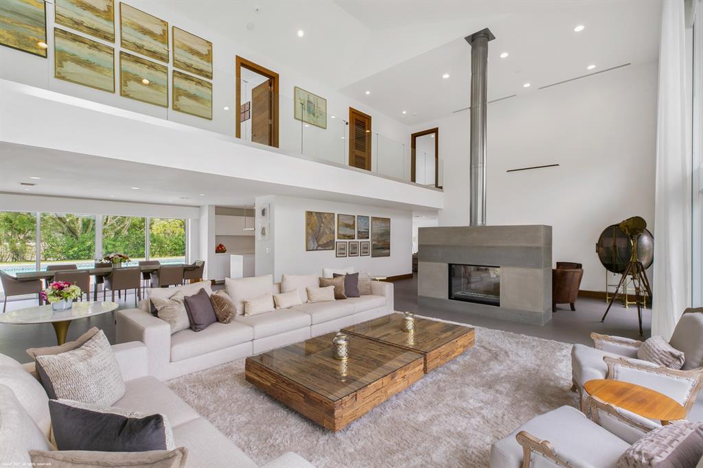 PALM BEACH POINT - Residential