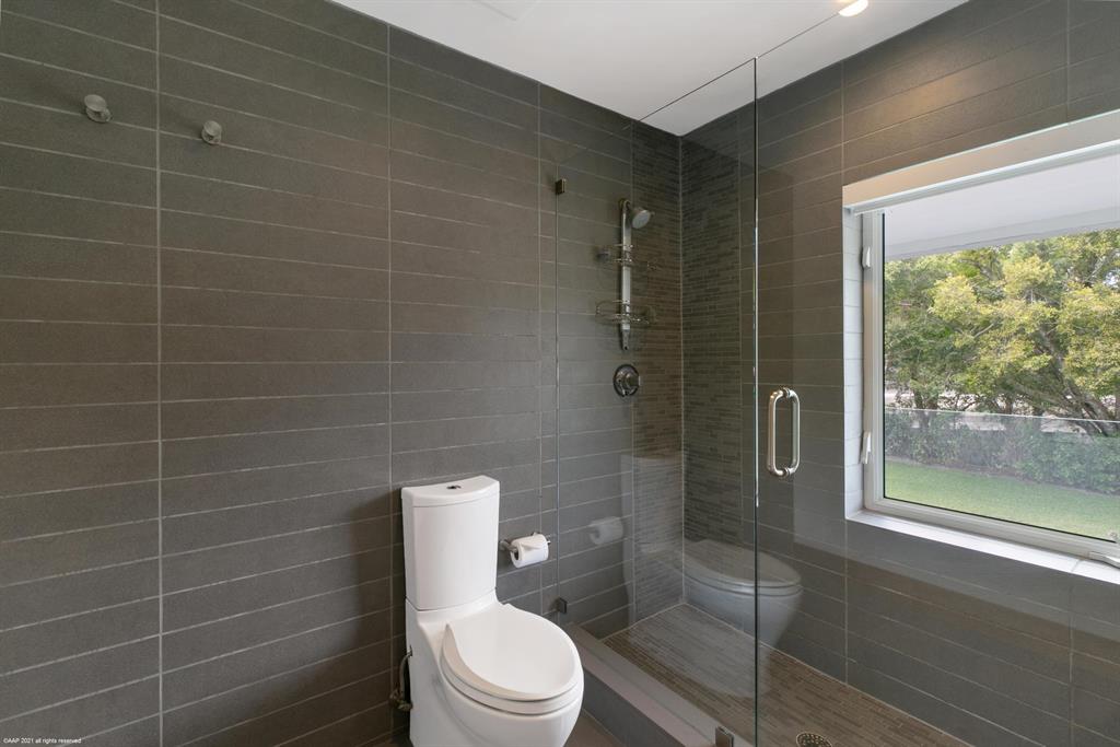 PALM BEACH POINT - Residential