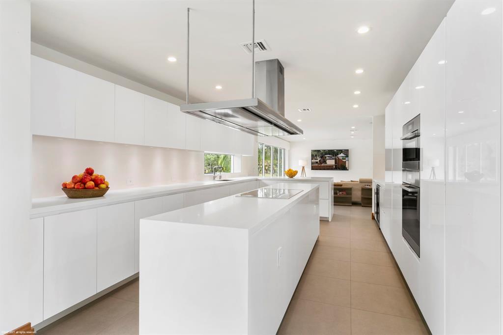 PALM BEACH POINT - Residential