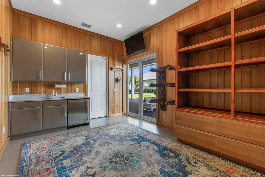 PALM BEACH POINT - Residential