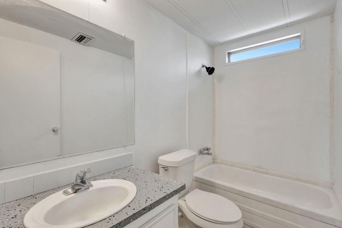 PALM LAKE CO-OP INC PH II - Residential