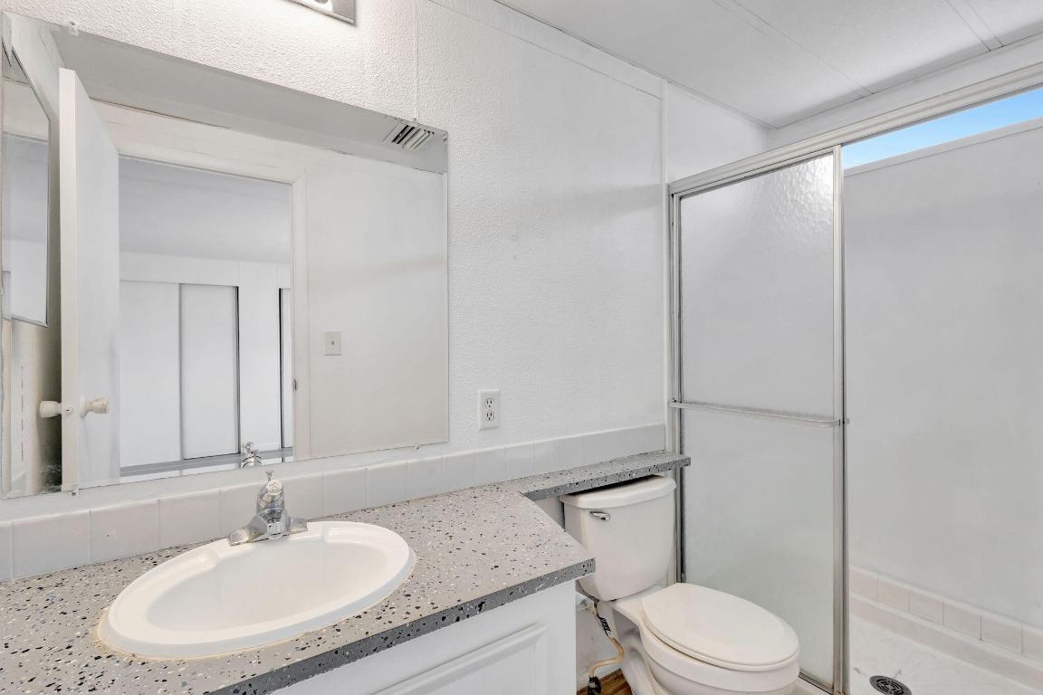 PALM LAKE CO-OP INC PH II - Residential