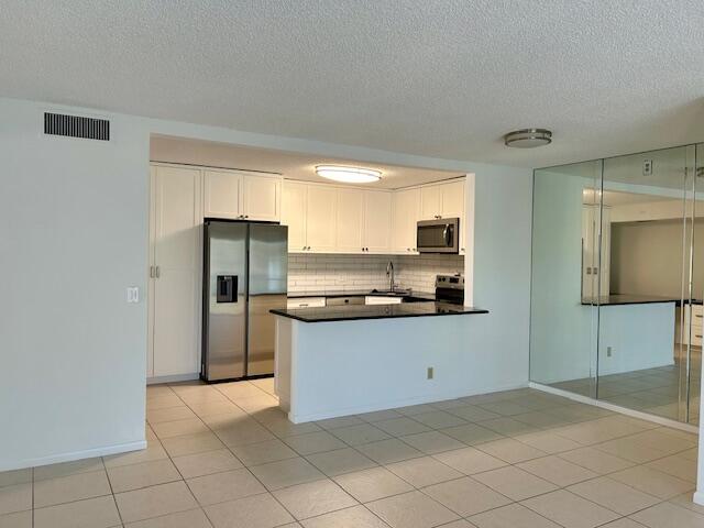 PALM CLUB VILLAGE I-#1 & I-#2 COND - Residential Lease
