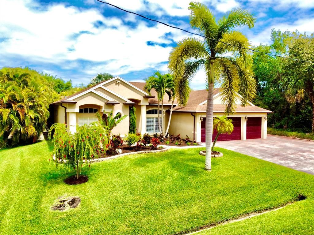 Photo of 2311 SW Lawford Street, Port St Lucie, FL 34953 (MLS # R10875930)