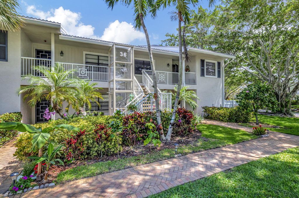 Photo of 36 Eastgate Drive #H, Boynton Beach, FL 33436 (MLS # R10977012)